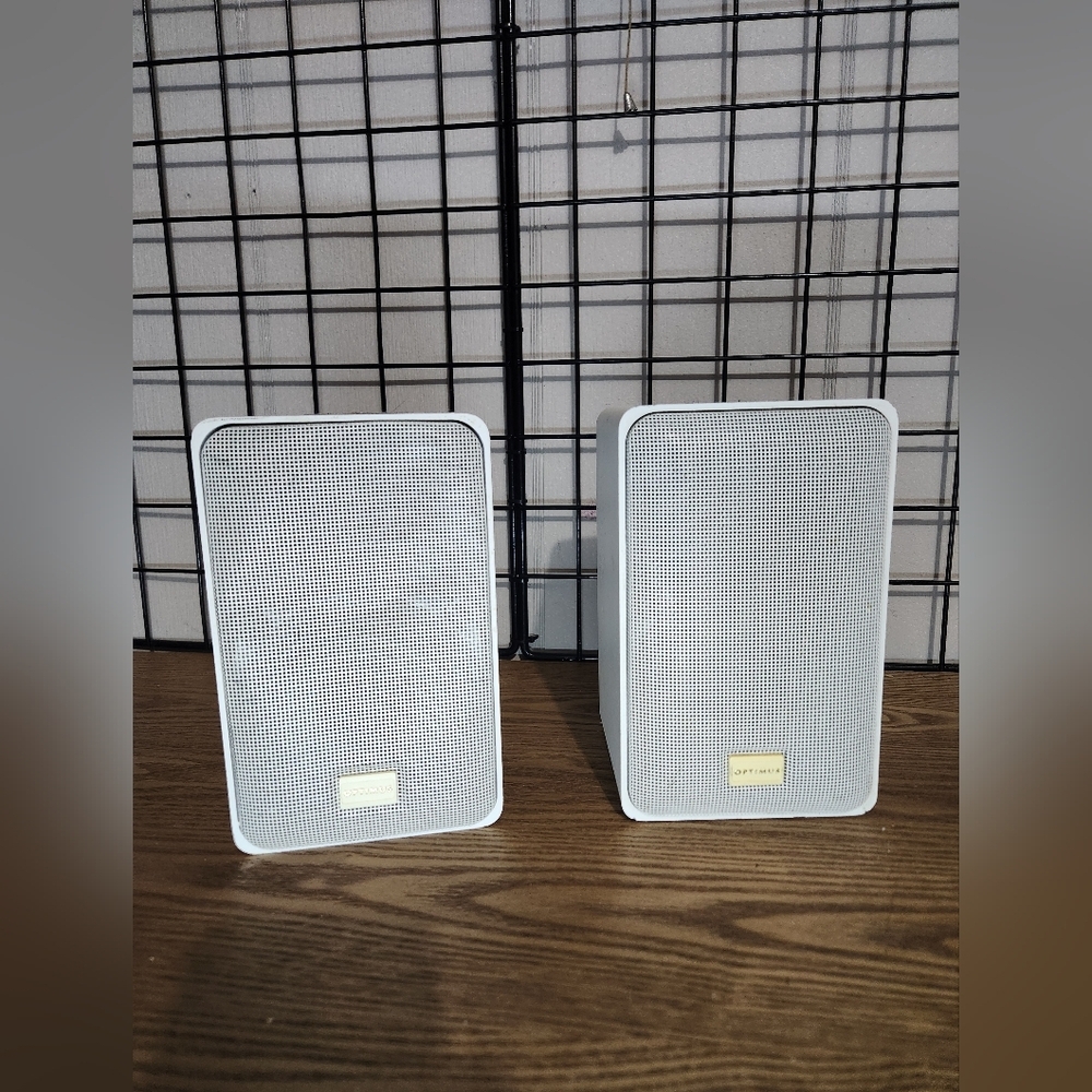 Optimus Bookshelf Speakers White -Optimus PRO-X44AV Radio Shack Vintage Untested
